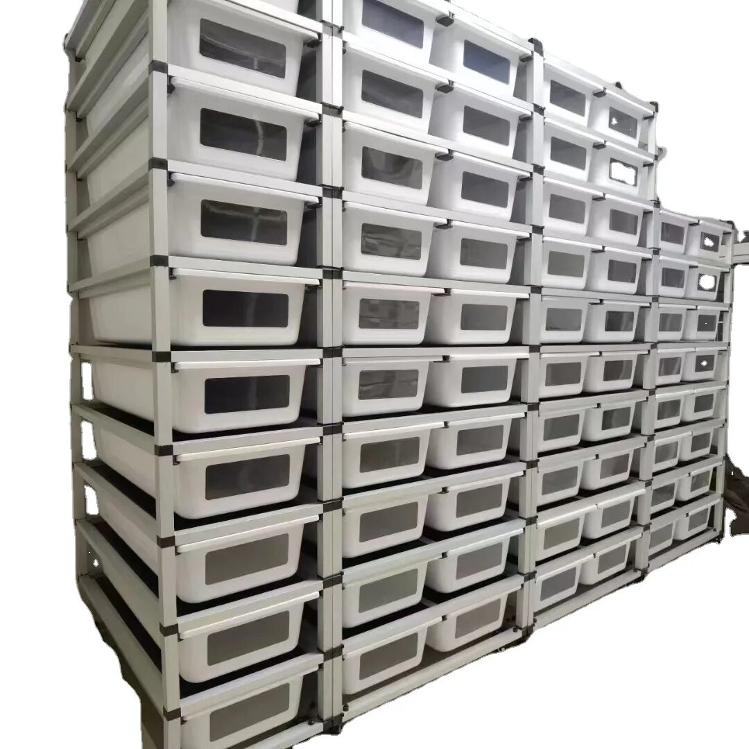 Breeding box