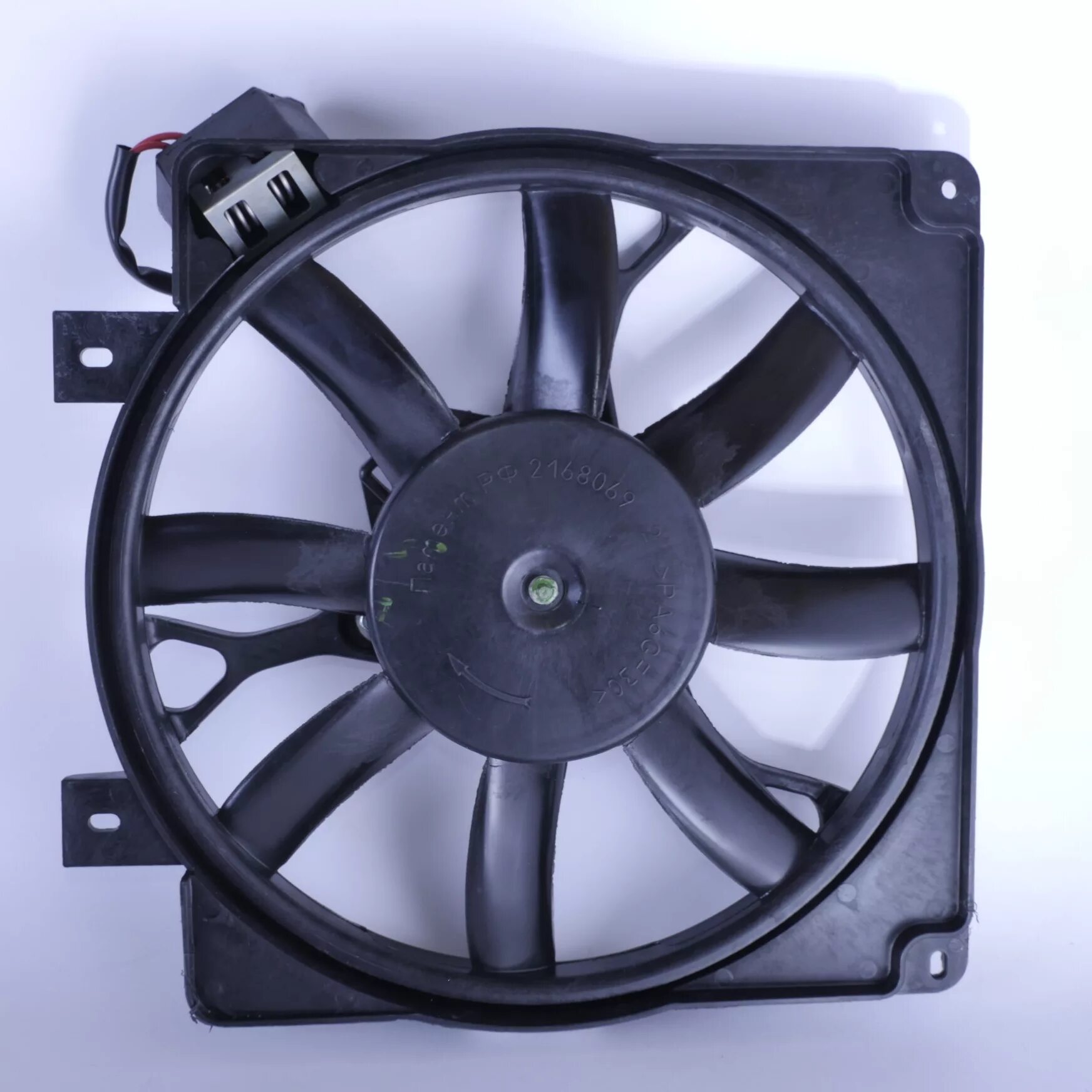 Вентилятор охлаждения 2010. Вентилятор охлаждения 2010. Вентилятор охлаждения радиатора рено симбол 1. Вентилятор на бмв 3. Вентилятор охлаждения 2010.