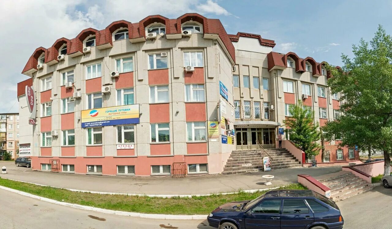 г.Оренбург, ул. 60 лет Октября, 17/1 Финтес клуб Оренбургский район Фотопланета