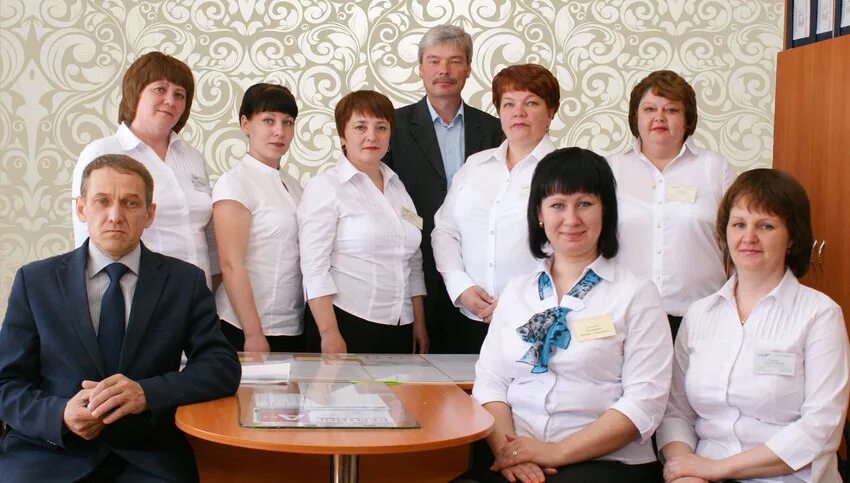 Цзн курганская область. Палата 6 Шатрово Курганской области. ЦРБ Шатрово Курганской области. Прокуратура Шатровского района Курганской области. Коллектив центра занятости.