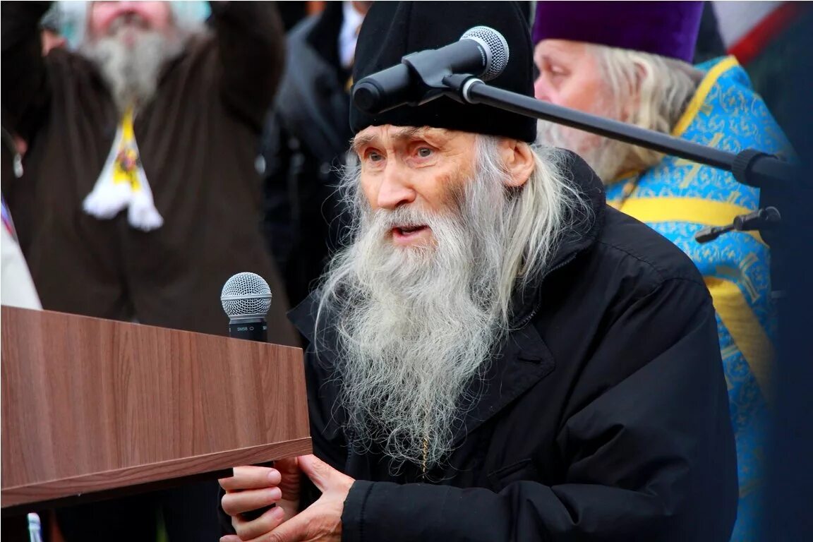 протоиерей николай гурьянов. ефрем (мораитис) филофейский. великовражский старец григорий (долбунов). николай алексеевич гурьянов. старцев в б.