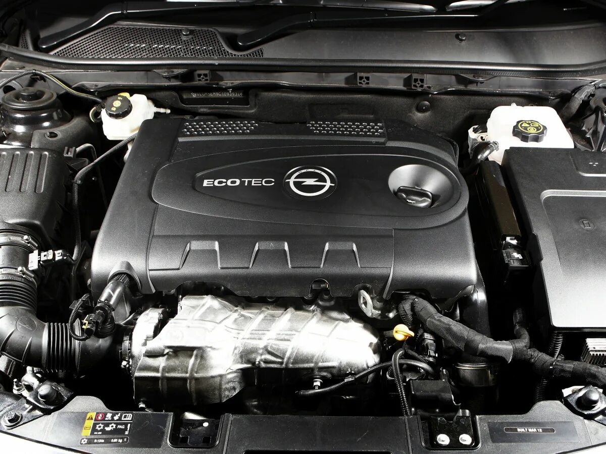 Опель инсигния какой двигатель. Инсигния 1.8 мотор. Двигатель Опель Инсигния 1.6 турбо. Opel Astra Insignia Turbo. A16let Опель Инсигния.