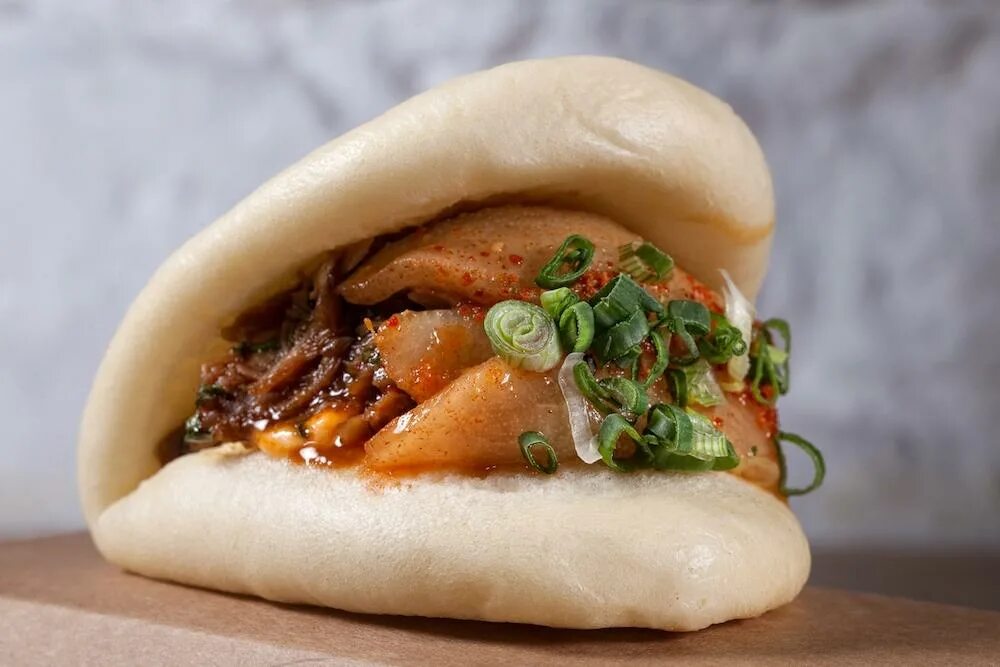 Вьетнамские бао. Паровая булочка бань бао. Бинь бао. Паровые булочки бао вьетнам. Бань бао вьетнамская кухня.