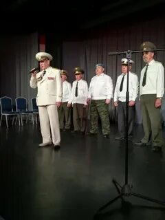 Представлять честь