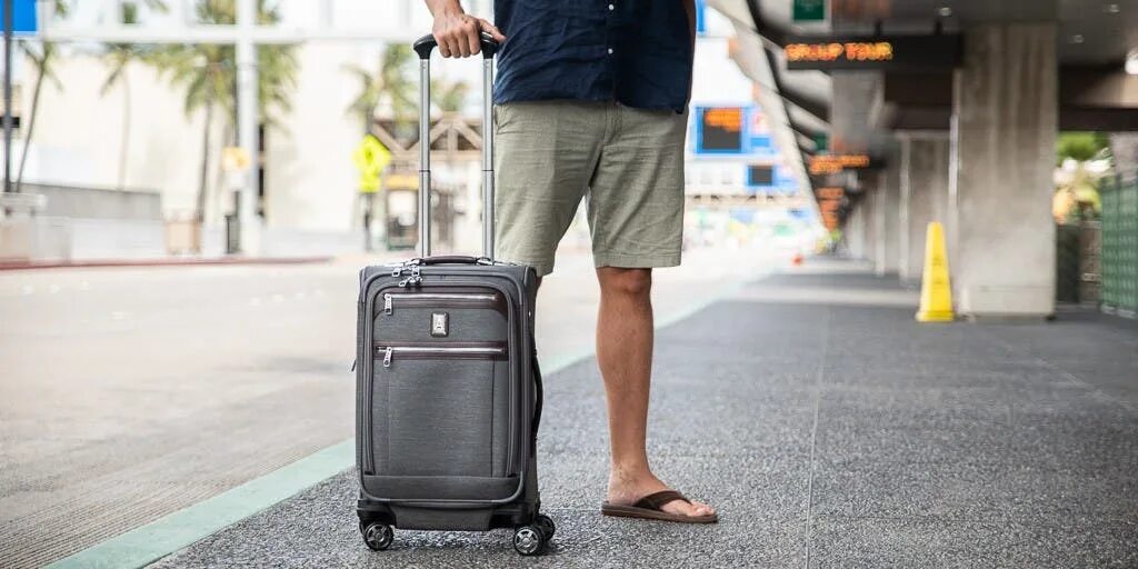 Luggage travel bag. Чемодан армани. Дорожные сумки traveler. Песня " да разве сердце позабудет" (1982). Everyday carry 2023.