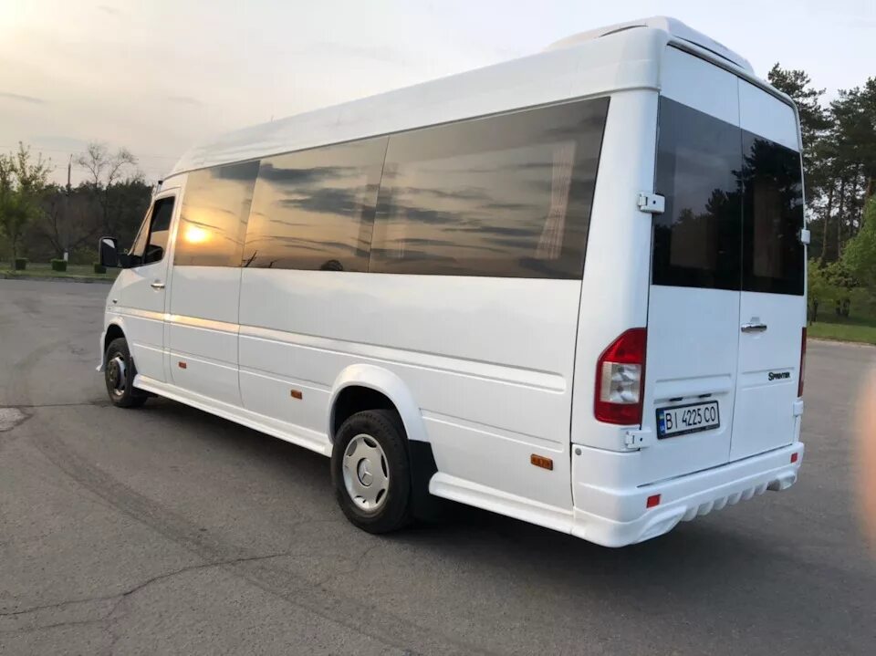 Мерседес спринтер 1999. Мерседес Спринтер 412. Mercedes Benz Sprinter 412d. Mercedes-Benz Sprinter 412d 2.9td. Mercedes Sprinter 1999 Side.