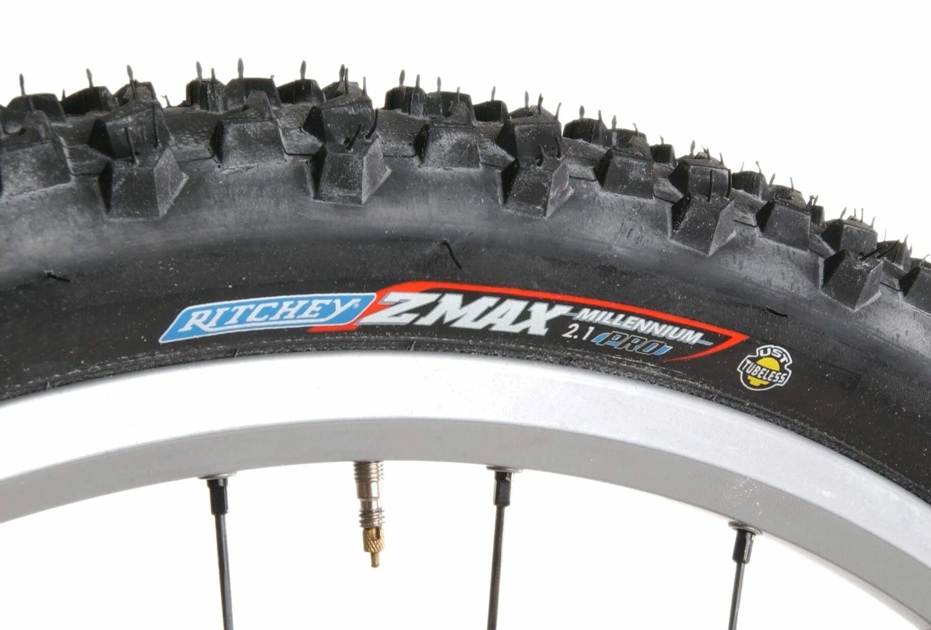 Zmax tire winternova. Ritchey wcs zmax. zmax шины. millennium delta резина. winter zmax tire.