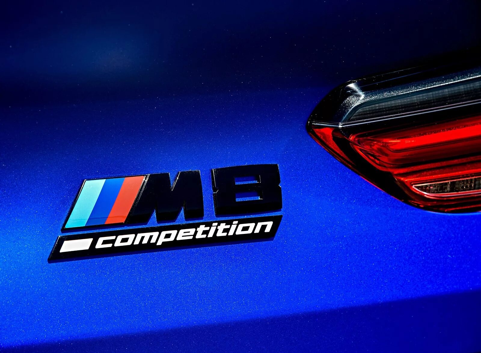 М 8 сайт. BMW m8 AMG. БМВ М 8 Компетитион. BMW M. BMW m5 logo.