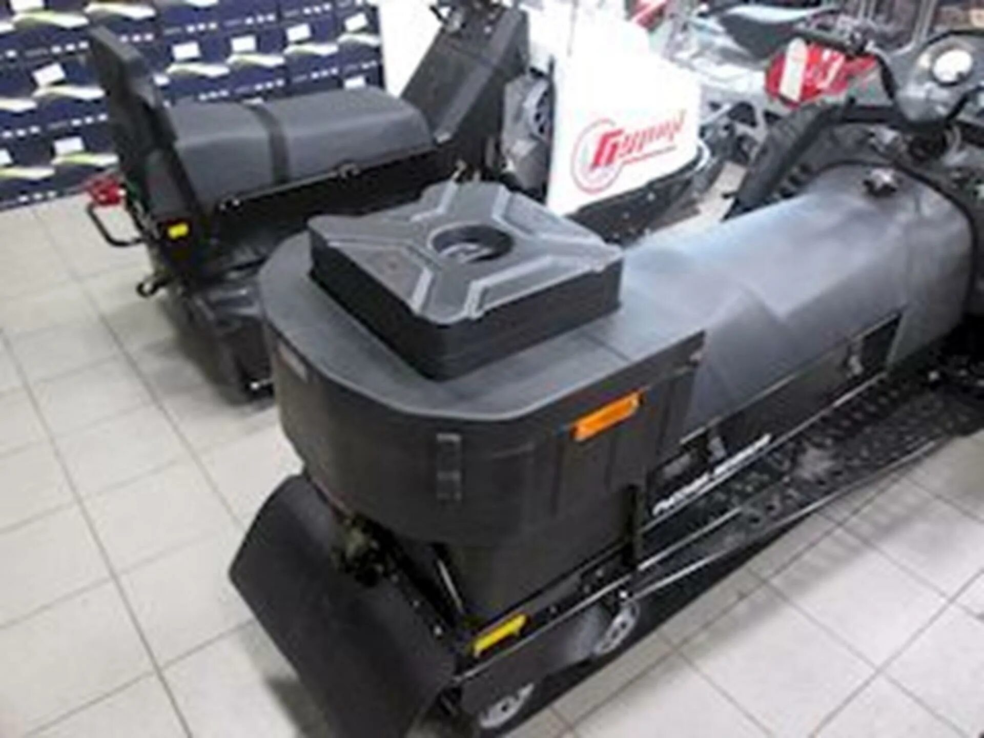 Кофр варяг. Кофр gka 10 тайга варяг. кофр для снегохода тайга варяг 550. кофр для варяг 550 v. кофр для тайги варяг 550v.