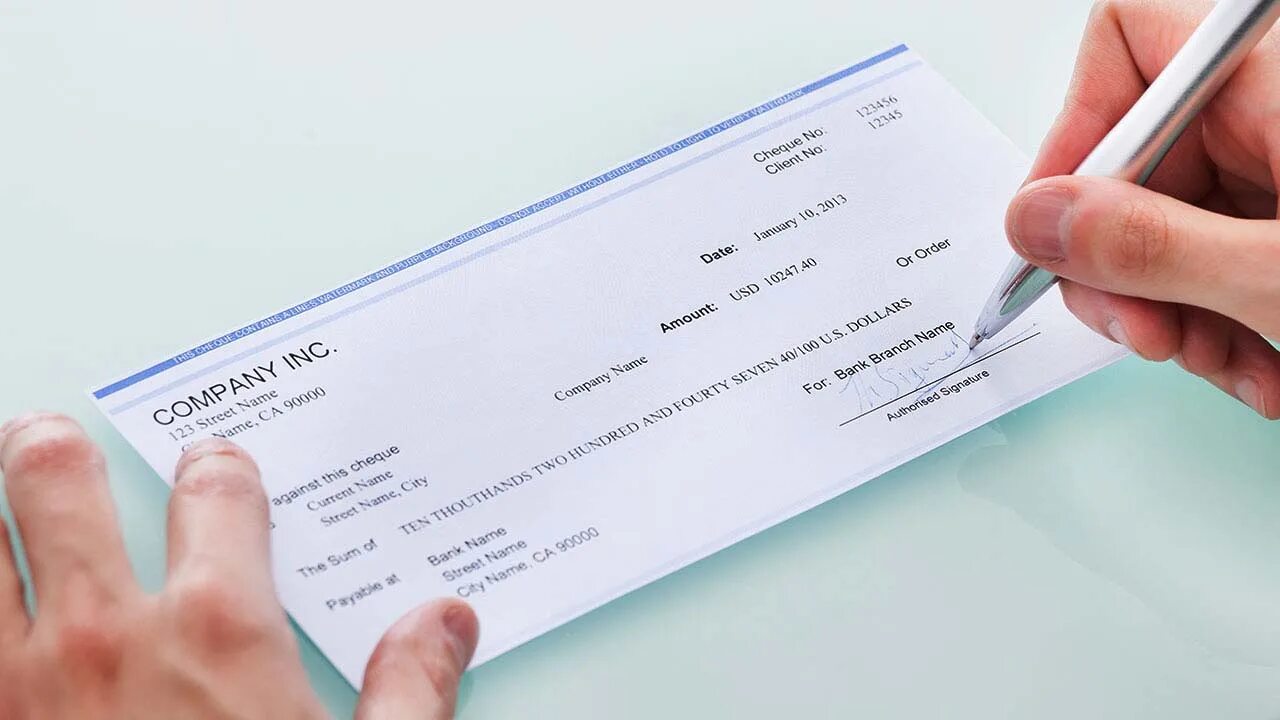 Asset check. Cheque. money cheque. bank check. cashier&#039;s cheque.