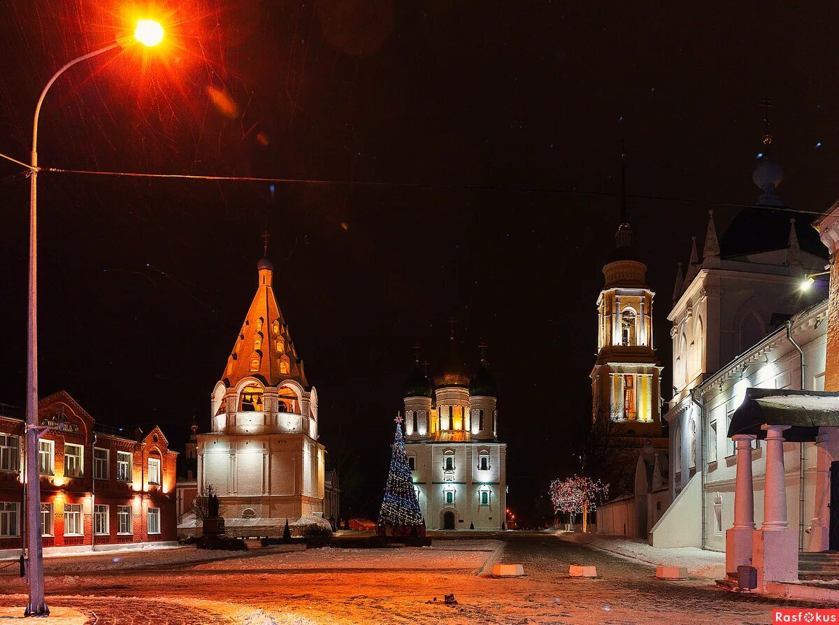 новогодняя коломна 2022. зима в коломне мероприятия 2021 года. "чудеса нового года коломна. ярмарка на житной площади в коломне. коломенское музей-заповедник зимой 2021.