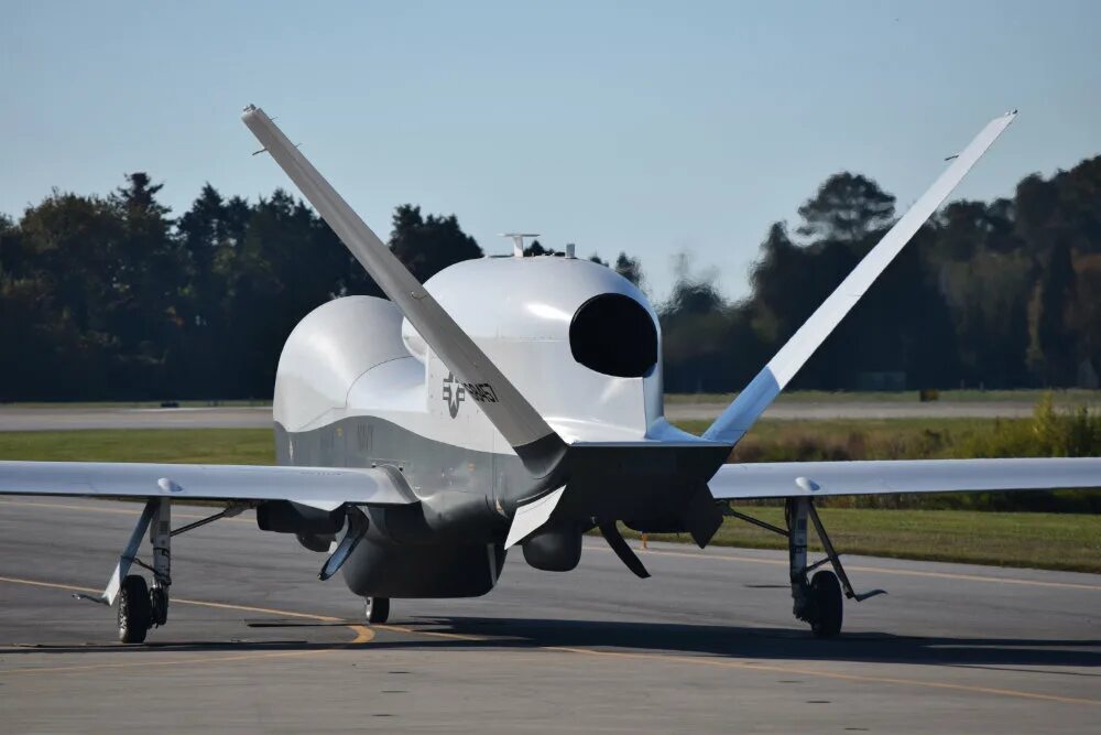 БПЛА mq-4c Triton. Northrop Grumman mq-4c Triton. Triton mq-4c х.