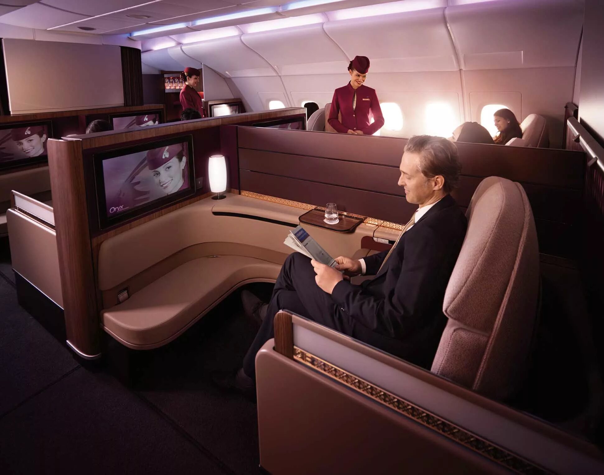 Майбах бмв салон. Airbus a380 qatar airways первый класс. Кресло "самолет". Этихад эйрвейз первый класс. Эмирейтс комфорт класс.