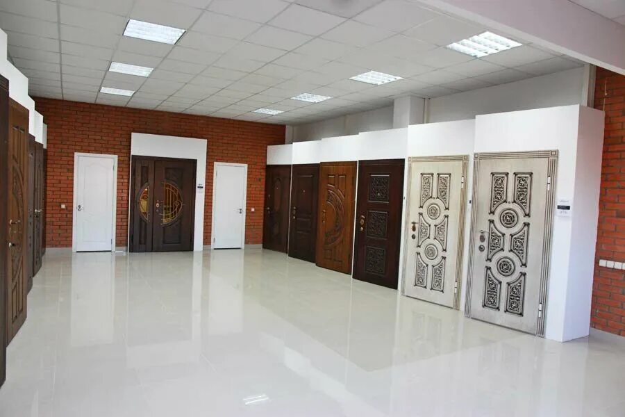двери магазин краснодар door. старые двери краснодара. дом дверей краснодар. главдверь краснодар. исторические двери.