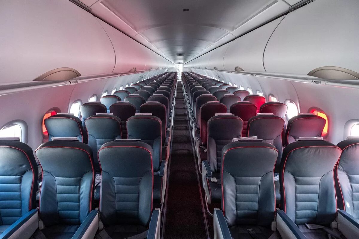 Airbus a320 окна. Airbus a320 расположение мест аэрофлот. Самолёт аэробус а320 салон. Аэробус 320 кресла. Airbus a320 окна.