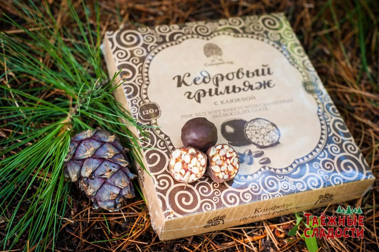 Сибирский кедр сладости. Кедровые сладости. Сладости сибири. Эко фабрика сибирский кедр. Кедровые сладости.