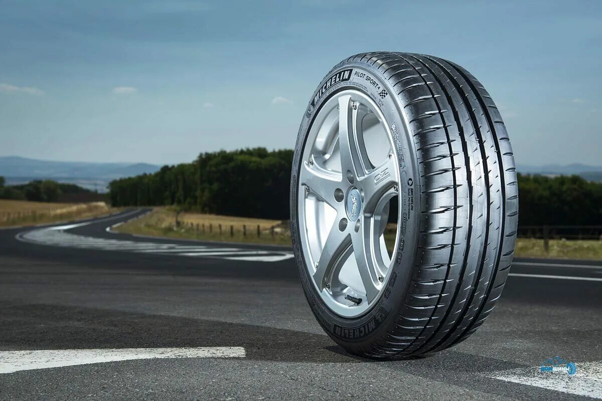 Michelin Pilot Sport 4. Michelin Pilot Sport ps4. Michelin Pilot Sport 4 SUV. Мишлен пилот спорт 4 Run Flat. Резина michelin pilot sport 4