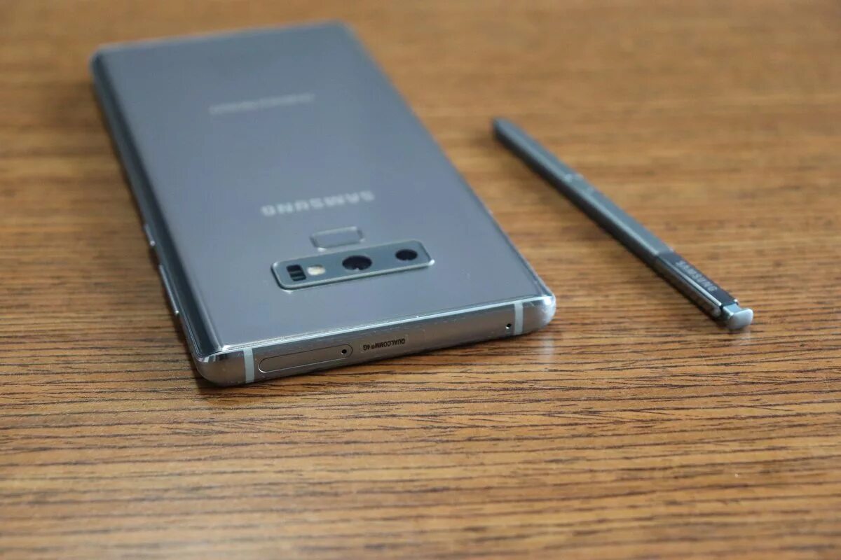 Note 9 3 64gb. Samsung Note 9 Silver. Note 9 cloud Silver. Note 9 Battery. Samsung Note 9 аудиовыход.
