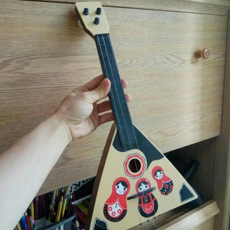 Как сделать балалайку из картона. Балалайка из картона. балалайка из картона для детского сада. балалайка из фанеры в детский сад. балалайка своими руками для детского сада.