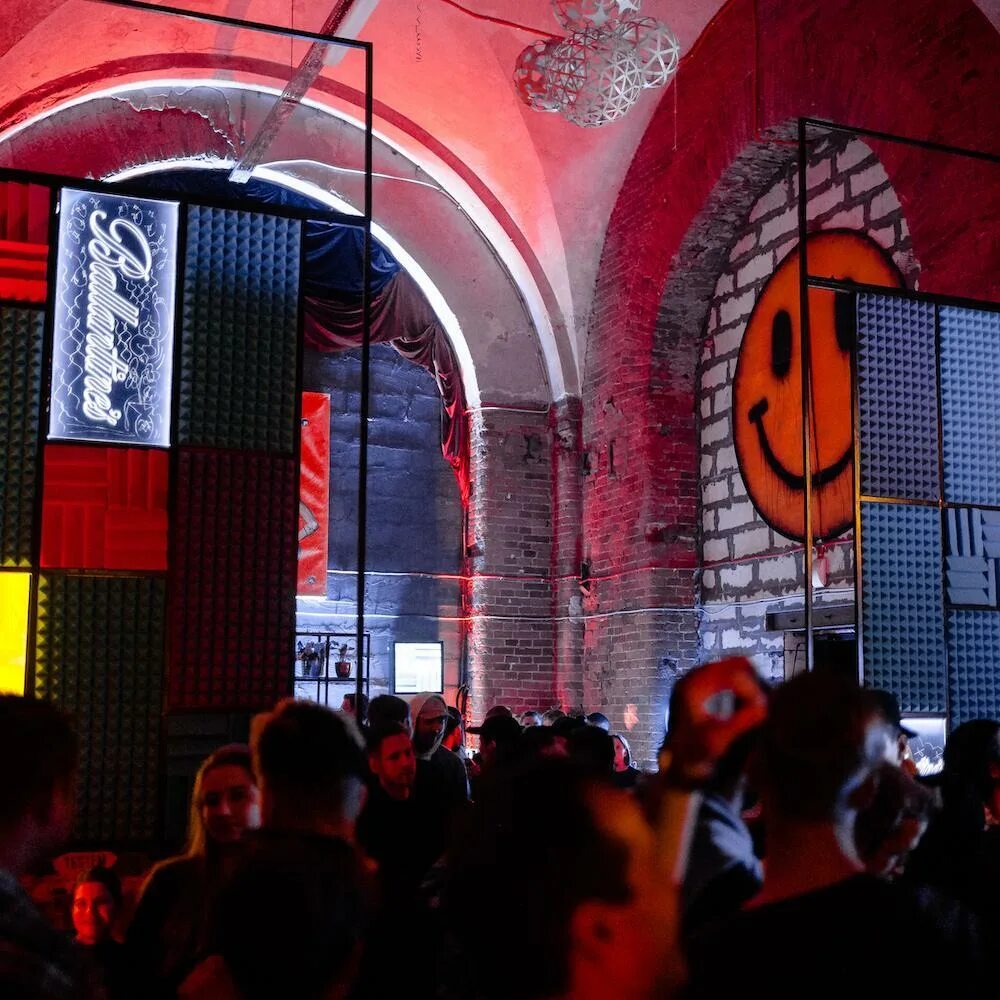 Клуб blank санкт-петербург. Ночной клуб blank. Клуб blank санкт-петербург. Blank club санкт-петербург. Blanc клуб санкт петербург.