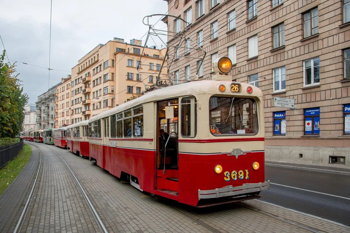 Лм-49 трамвай. Трамвай лм 49 в СПБ. Лм-49 Горький. Лм-49.