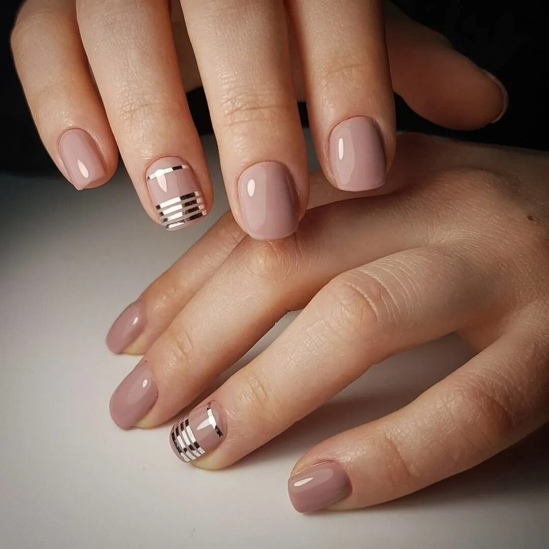 Розовые ногти. Красивый френч на короткие ногти. Модный маникюр на короткие ногти. Маникюр 2024 на короткие ногти фото новинки. Необычный маникюр на короткие ногти.
