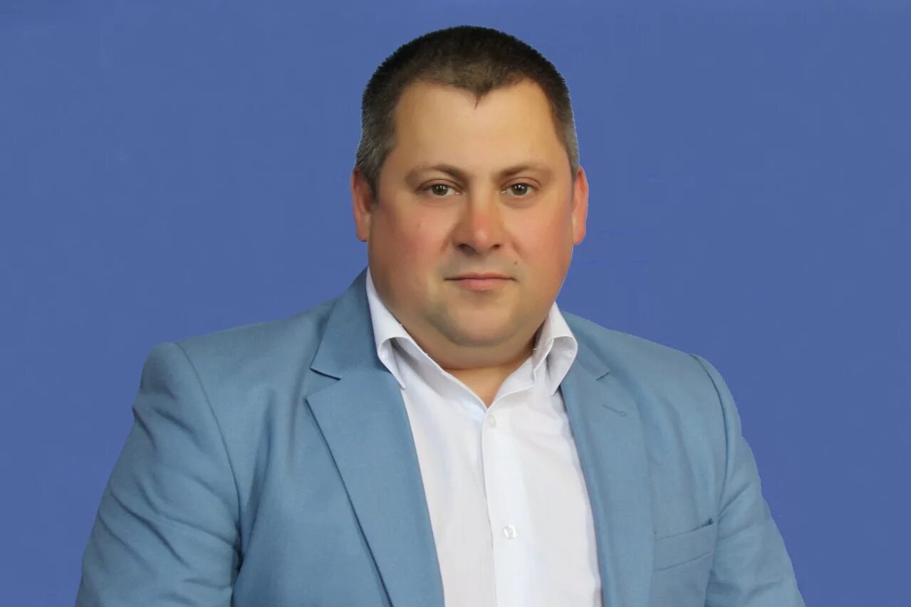 Селезнев г новозыбков директор 4 школы. Новозыбков директор. Новозыбков директор. Новозыбков директор. Фотография директора брянского горводоканала.