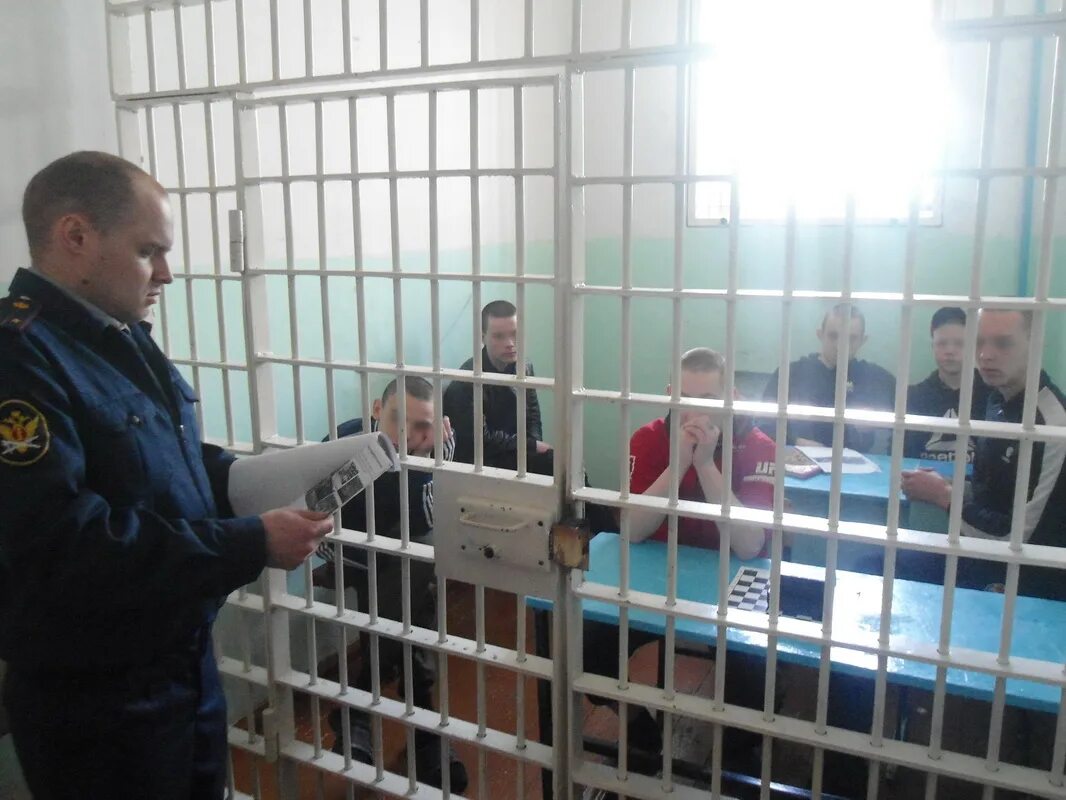 Служба в следственном изоляторе. Служба в следственном изоляторе. Служба фсин. Младший инспектор фсин. Служба в следственном изоляторе.