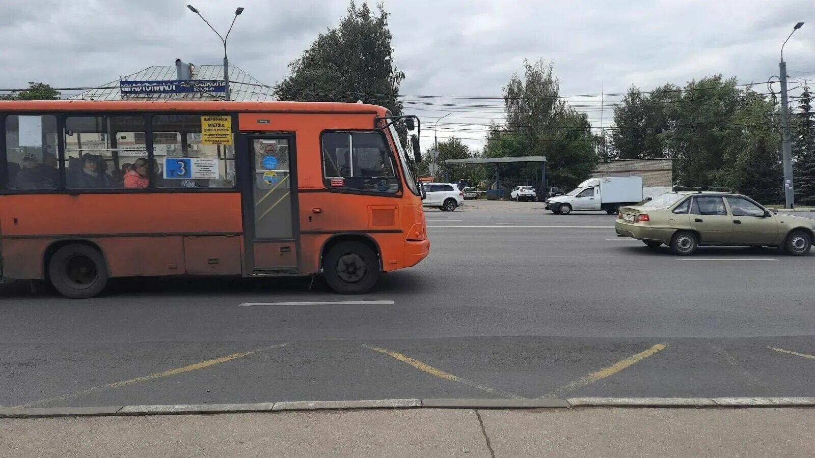 Автобус 40 нижний новгород с остановками. Автобус Нижний Новгород. Автобус фото. Автобусы России. Общественный транспорт Нижний Новгород.