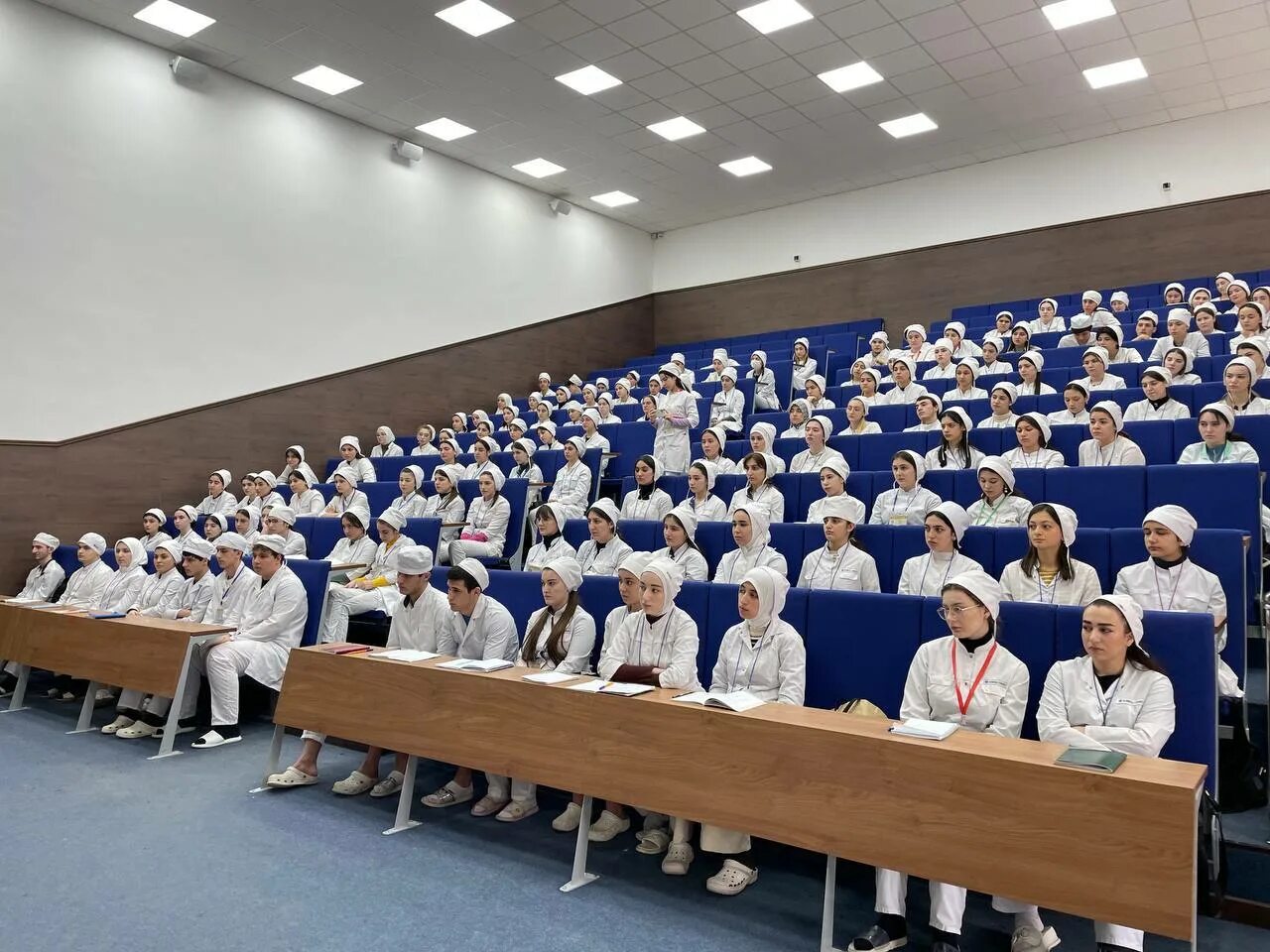 Медицинский колледж дербент. Дербентский медицинский колледж им г а илизарова. Дербентский медицинский колледж им г а илизарова. А. А.
