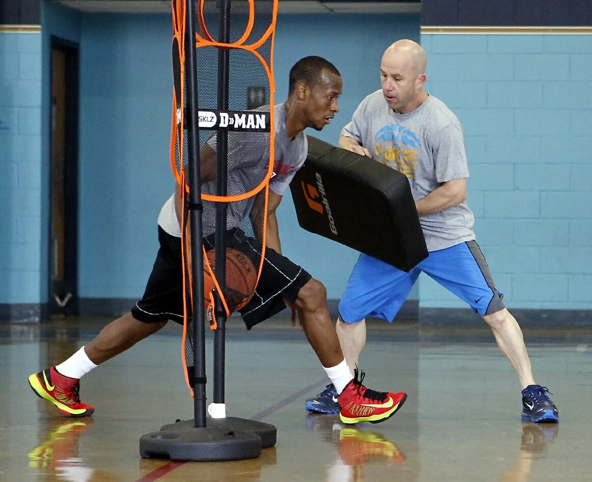 Использование средств баскетбола для развития быстроты. Тренировка баскетболистов. Физическая подготовка в баскетболе. Силовая выносливость в баскетболе. Физическая подготовка баскетболистов.