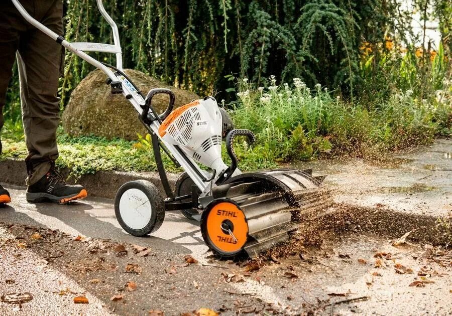 Мультимотор mm 56. Stihl mm 56. Подметальный валик Stihl KW-mm. Мультимотор штиль мм56.