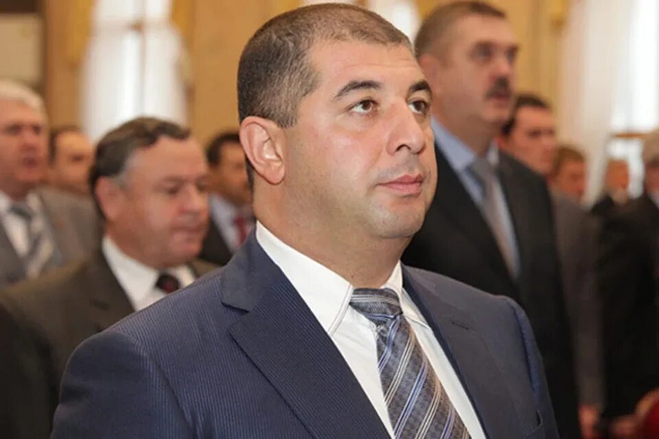 Хозяин анапы юрьевич. Фото депутат зск сергей зиринов. 89181308746 анатолий хозяин анапа. Ница зиринова анапа. Хозяева анапы.