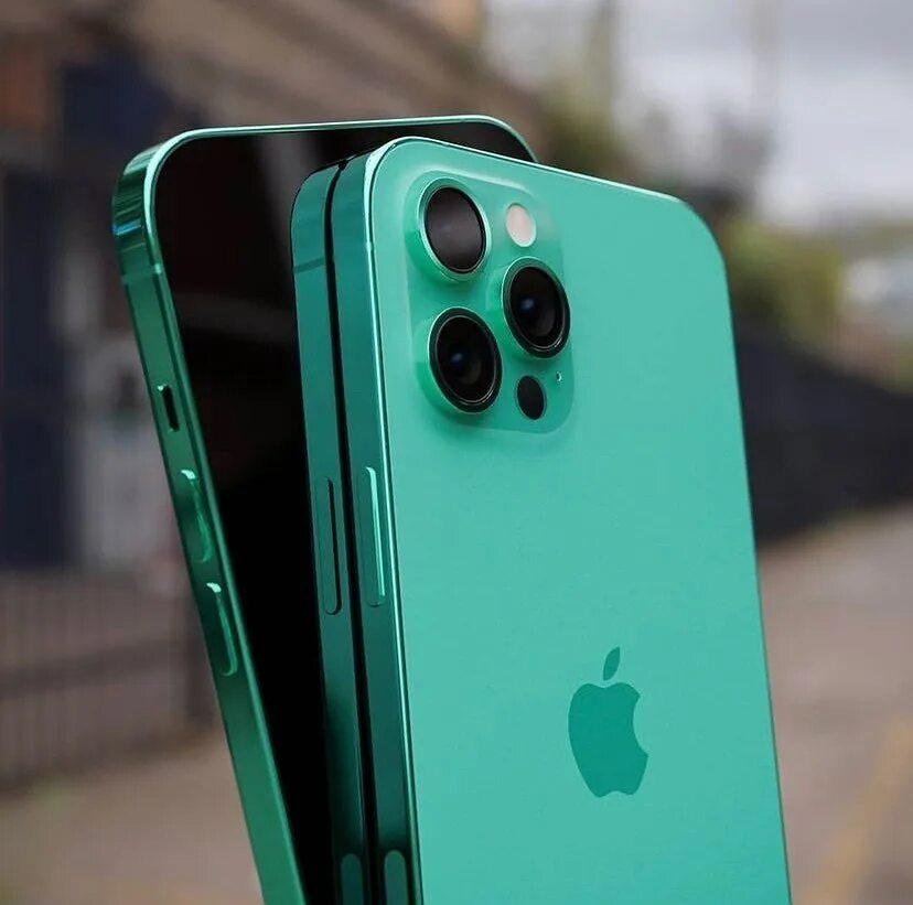 Iphone 15 plus green