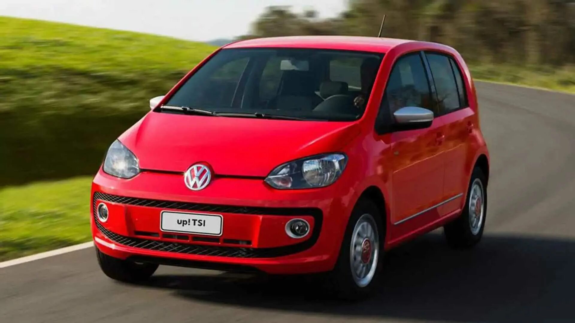 Volkswagen up размеры. Up r. R. Спойлер volkswagen up. Фольксваген серый маленький.