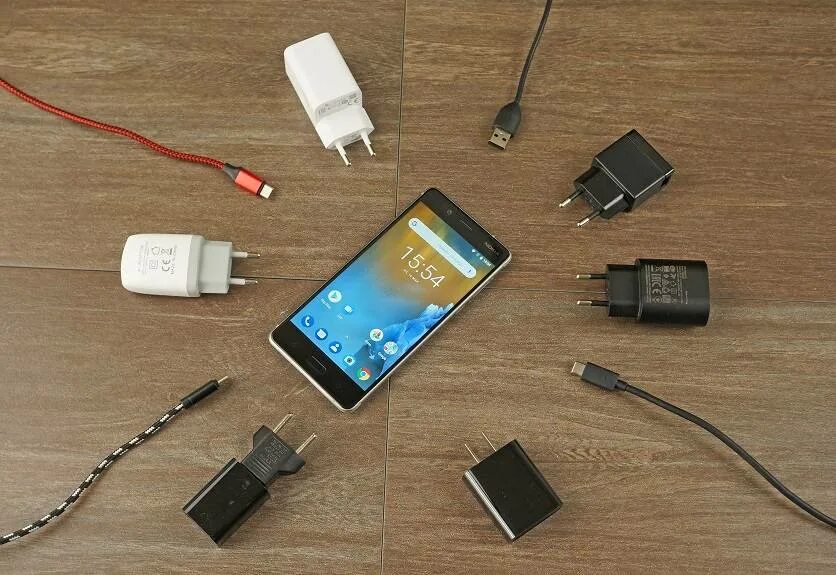 Андроид зарядка через usb. Зарядка на андроид. обычная зарядка для телефона. зарядники на андроид. зарядник от андроида.