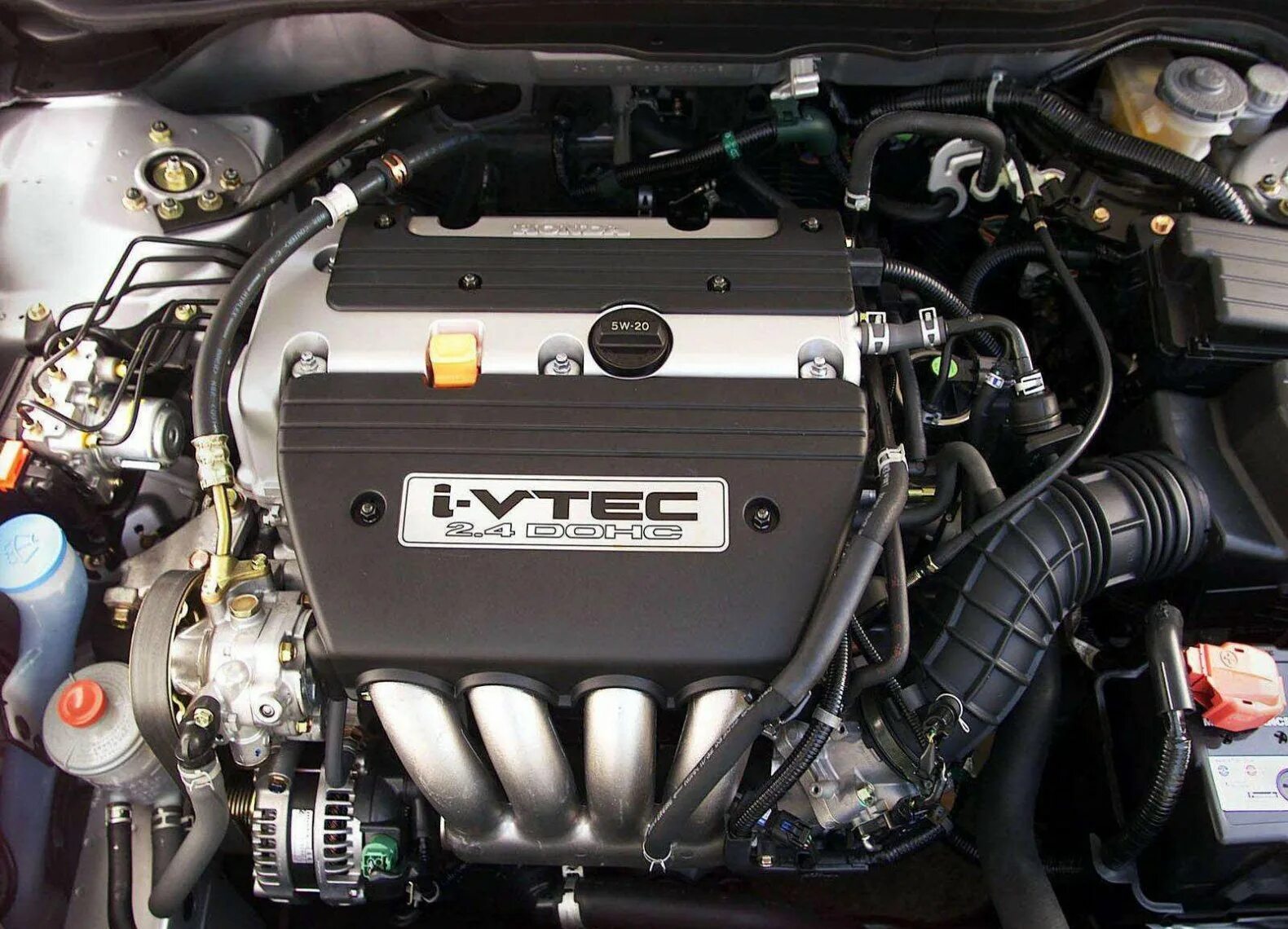 Двигатель хонда аккорд 7 2. 4 мотор. Мотор хонда аккорд 2. Honda accord 7 мотор. Хонда аккорд 2 литра.