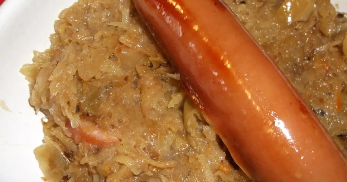 Немецкая квашеная капуста Sauerkraut. Sauerkraut немецкая тушеная капуста. Баварская квашеная капуста. Тушеная капуста по немецки.