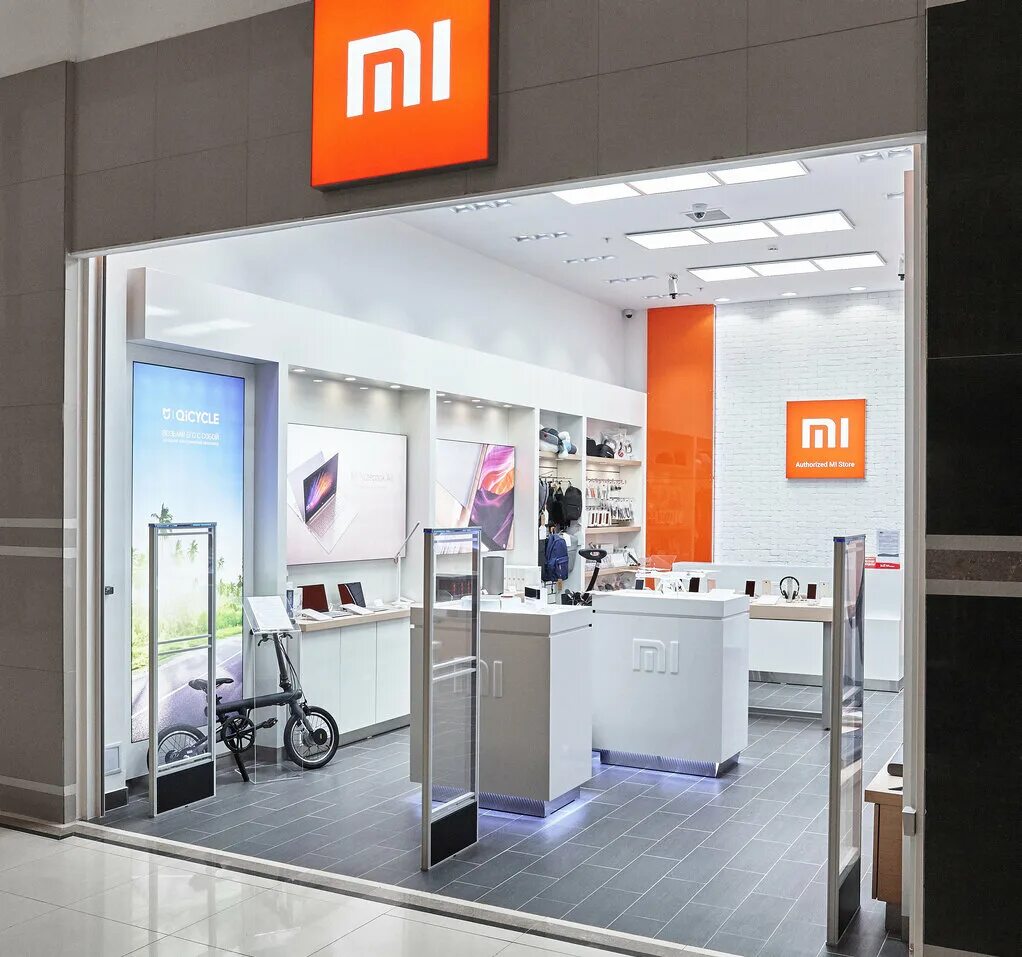 Mi com de. Магазины mi Xiaomi. Xiaomi фирменный салон. Mi Store Xiaomi Москва. Фирменный магазин Xiaomi.