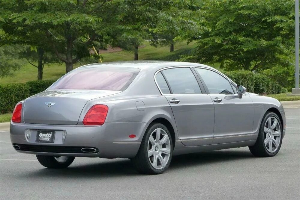 Бентли Континенталь 4 дверный. Bentley Flying Spur 2006. Bentley Continental 4 Door. Бентли Continental Flying Spur.