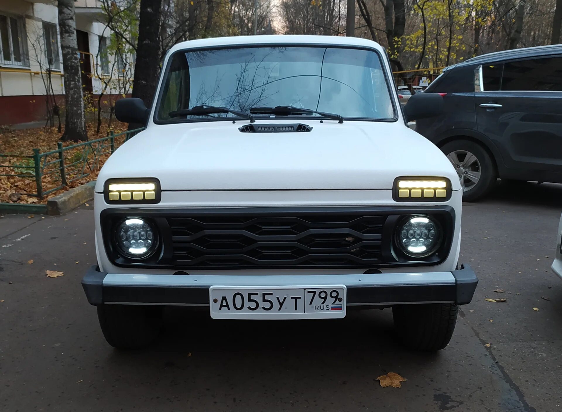 Решетка нива установка. Решетка радиатора нива 21214. Решетка урбан на ниву 2121. Решетка урбан на ниву 21213. Решетка радиатора нива титан.