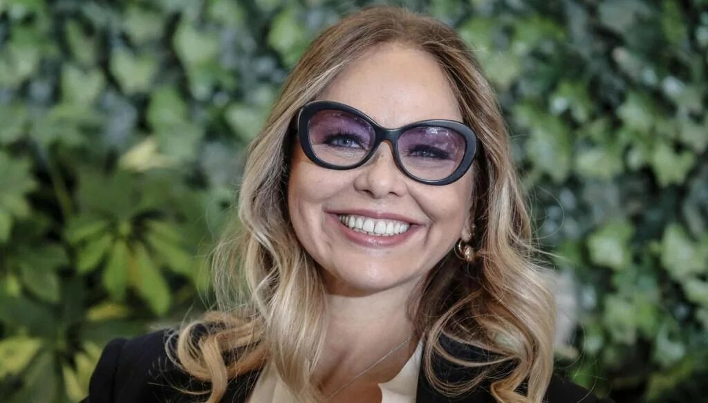 Орнелла мути посетила мариуполь. Орнелла мути. орнелла мути сейчас 2025. орнелла мути сейчас. орнелла мути сейчас 2025.