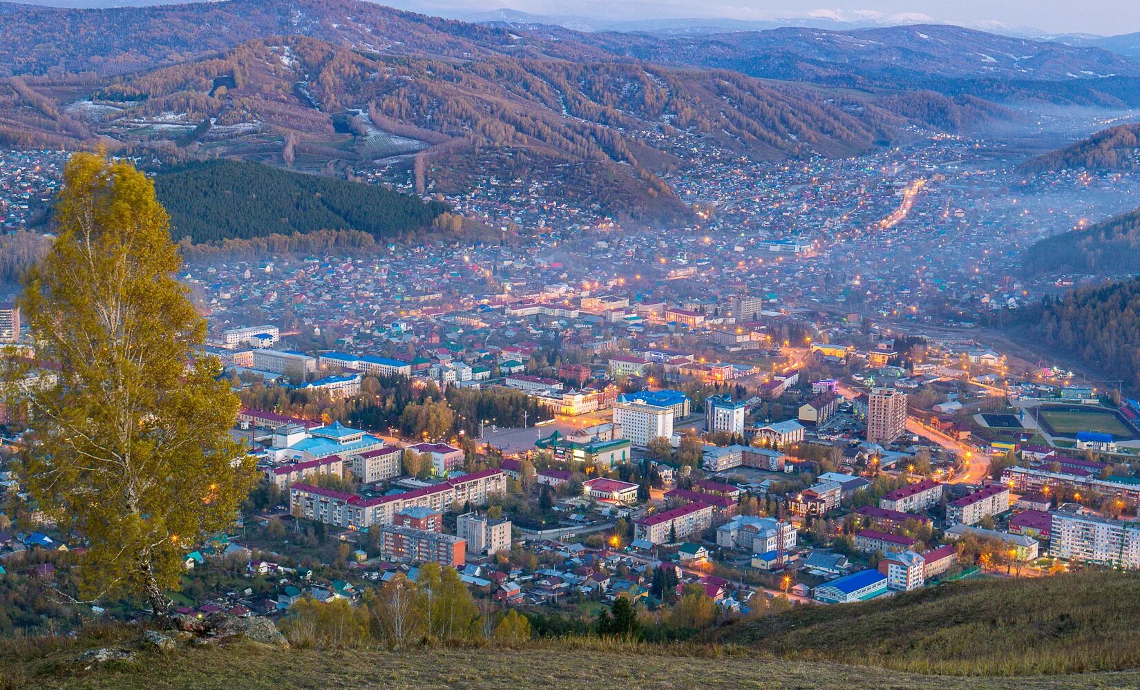 Алтай крае столица. Горно Алтайск. Горно-Алтайск столица Республики Алтай. Алтай Горно Алтайск. Современный Горно Алтайск.