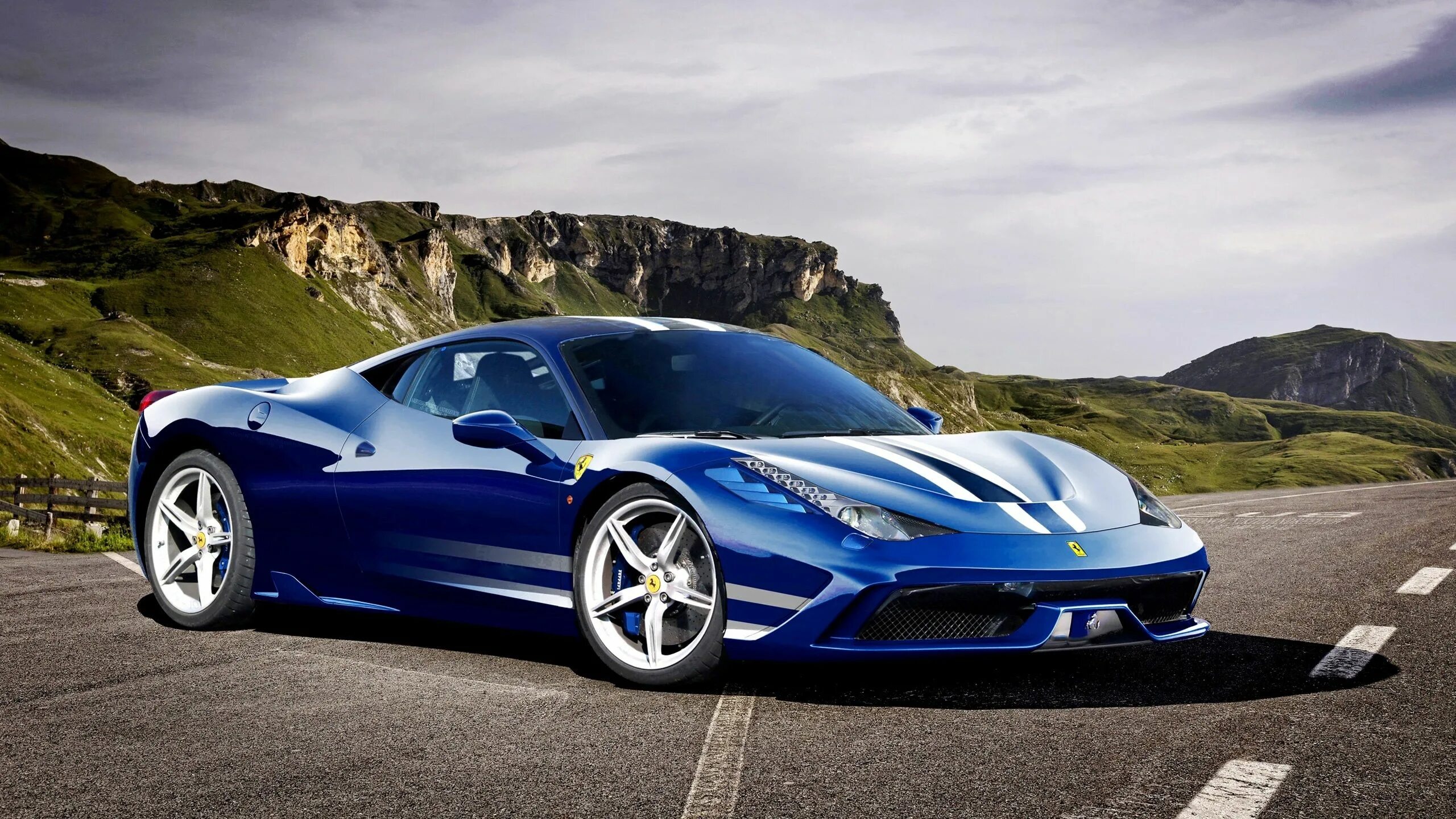 Super car. Ferrari 458 speciale синяя. Ferrari 458 speciale белая. Ferrari 458 Italia синяя. Ferrari 458 Italia фары.