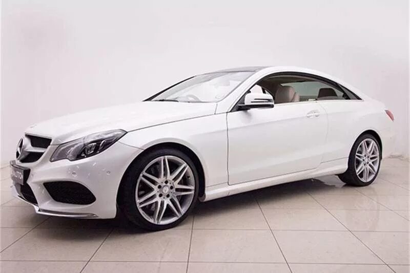 Мерседес е купе купить. Мерседес е300 купе. Mercedes e500 AMG Coupe. Е300 Мерседес купе белый. Мерседес е300 2013 купе.