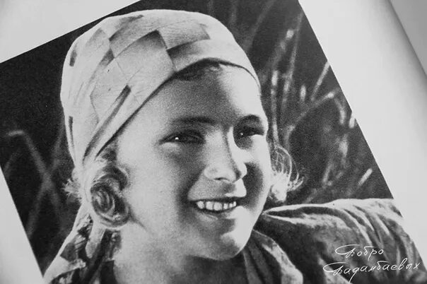 Четвертая гули королевой. Гуля Королева. Марионелла (Гуля) Королева (1922 – 1942). Марионелла королёва. Гуля (Марионелла) Владимировна Королева.