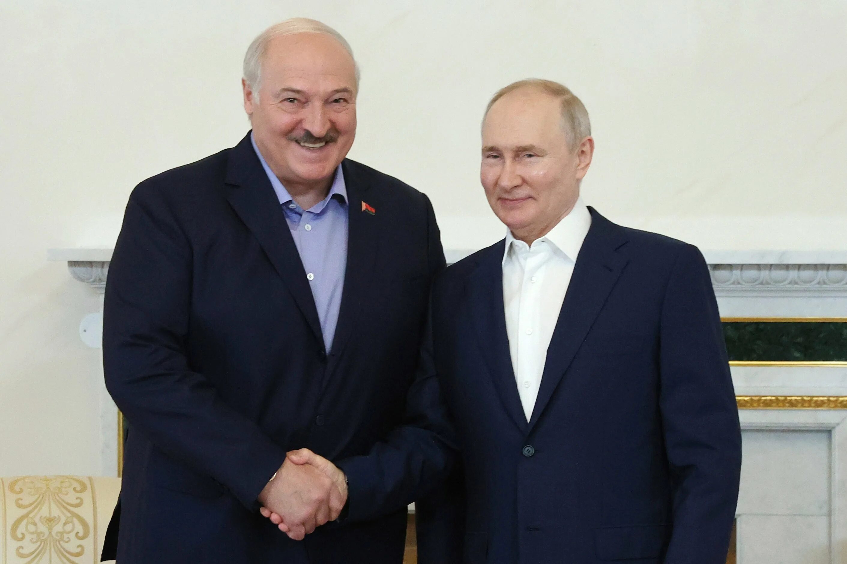 Лукашенко признали. Встреча Путина и Лукашенко. Фото Путина 2023.