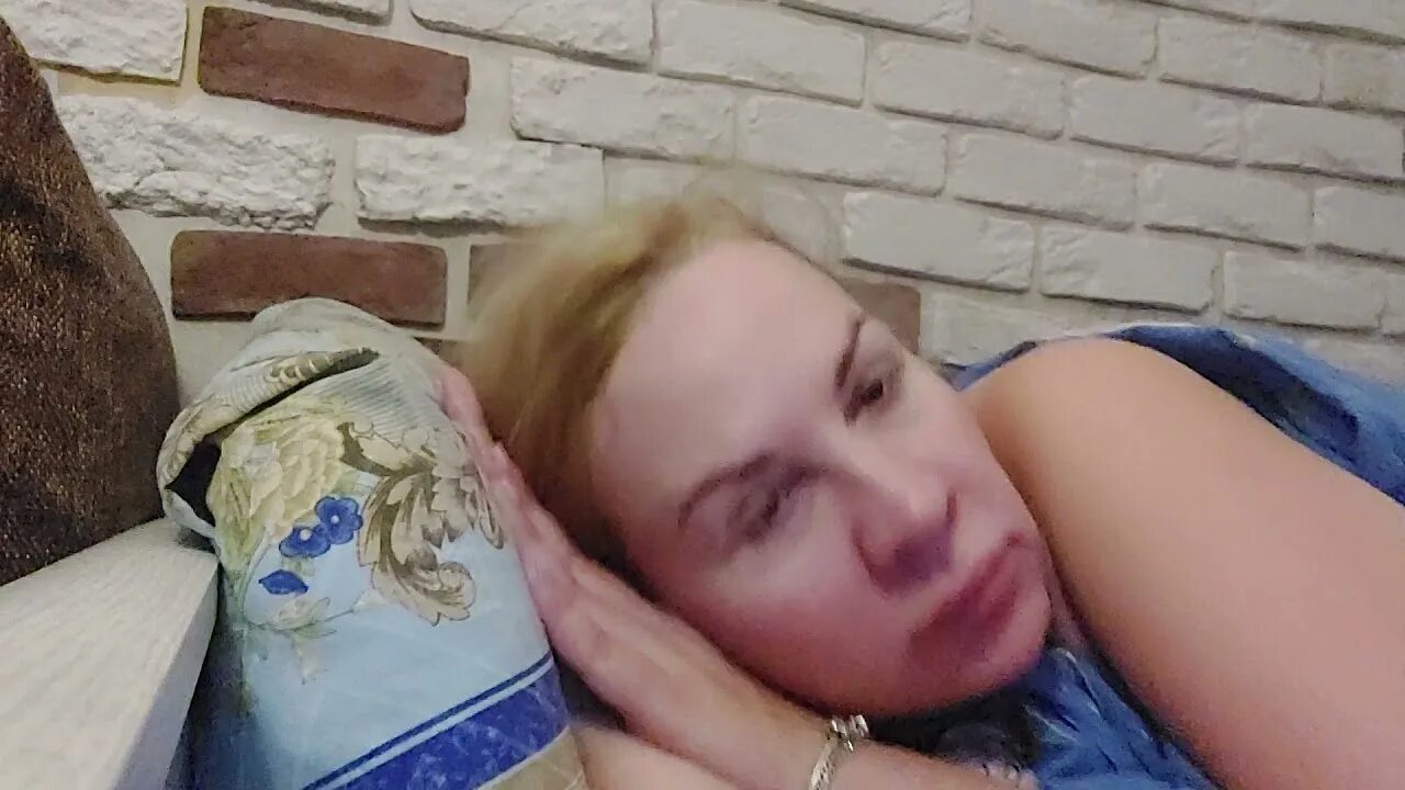 Собчак марафон. Елена блиновская и ксения собчак. осторожно собчак блиновская. ксения собчак и ивлева 1 января. блинникова и собчак.