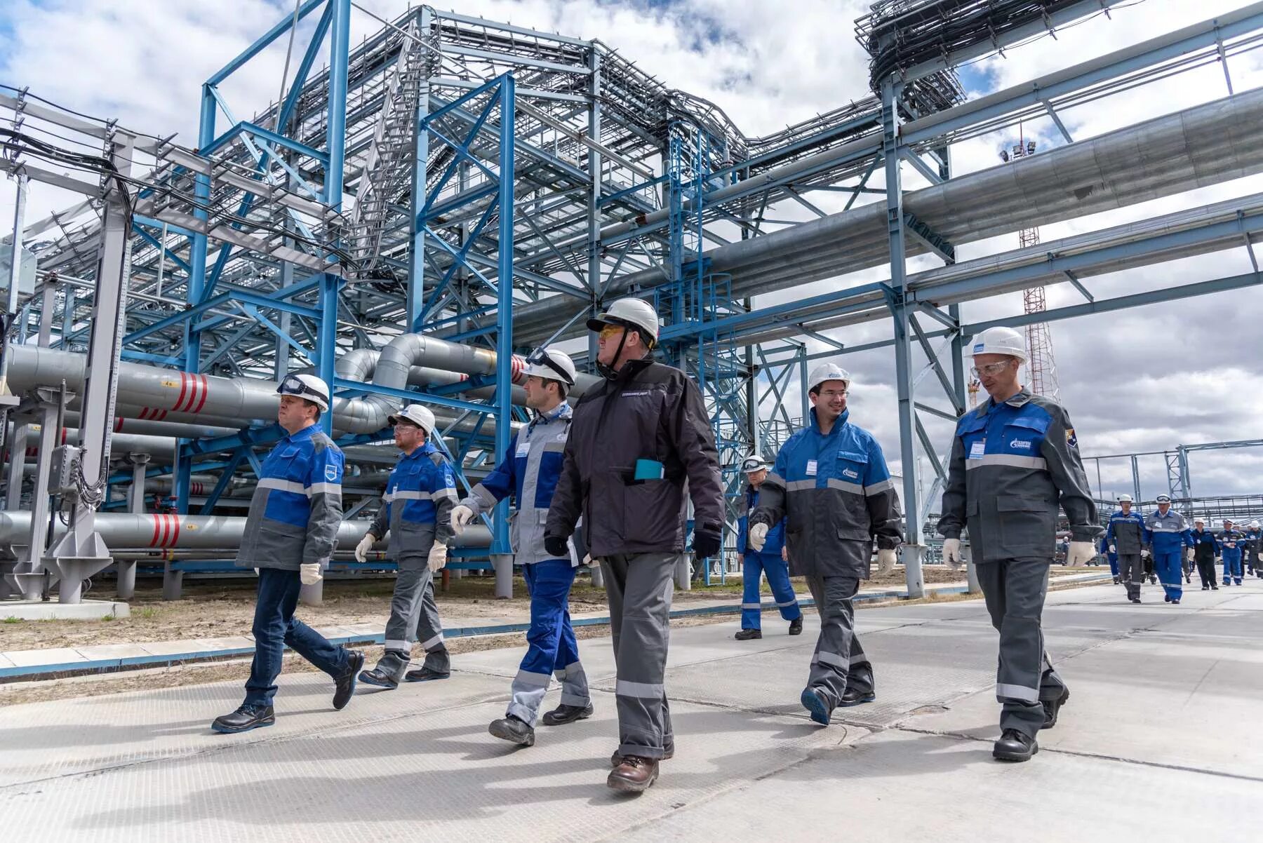 Уренгой добыча ямбург. Ямбург вахта Газпрома.