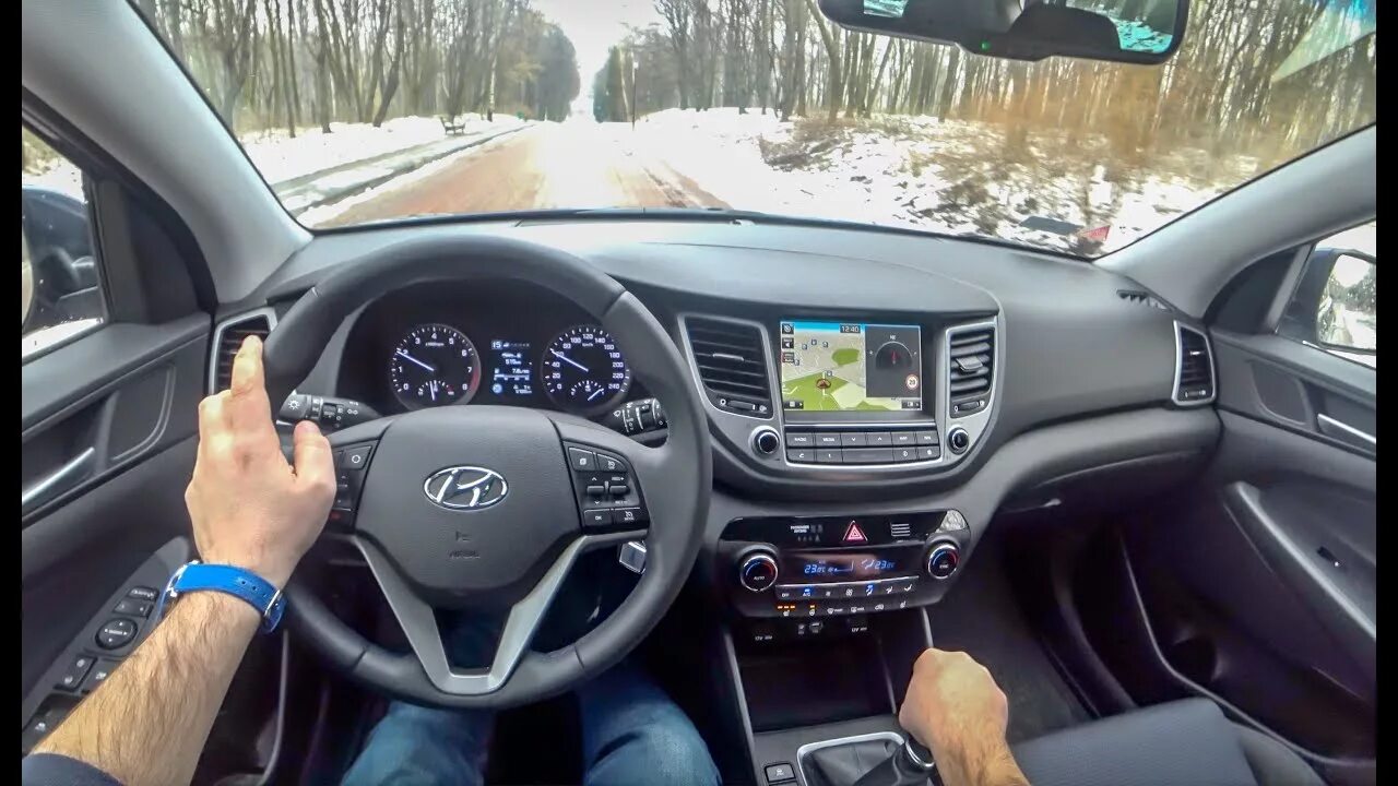 Туссан тест драйвы. Hyundai Tucson 2018 1.6. Тест драйв Туксон. Test draiv Hiundai Tucson 1.7 Avtomat 2017. Хундай грандеуер шилники 2019 BLUEDRIVE.